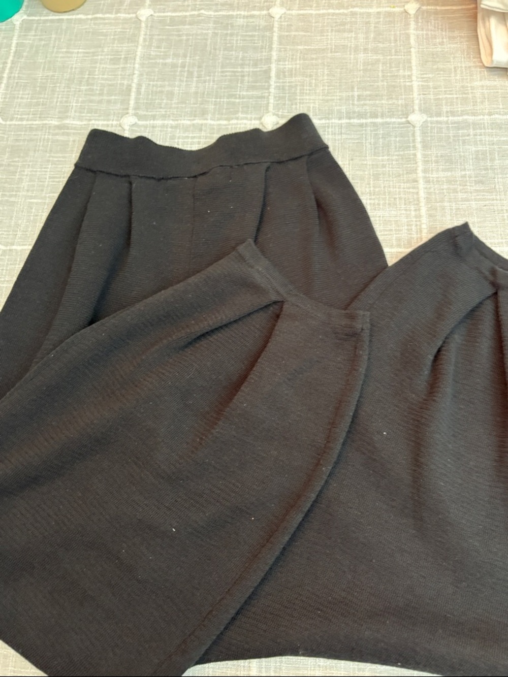 FREE PEOPLE BEACH Freya Sweater Pants in black- size XS - Picture 6 of 6
